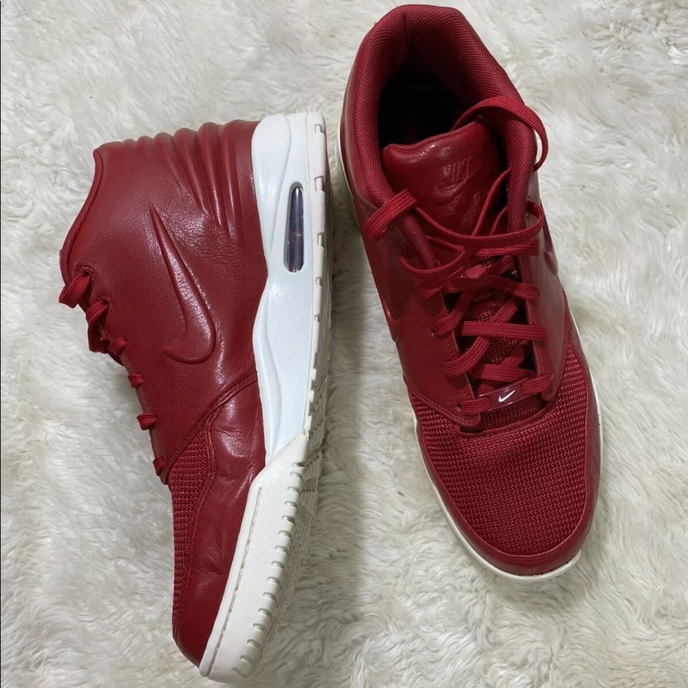 Nike Mens Air Entertrainer Gym Red 819854-600